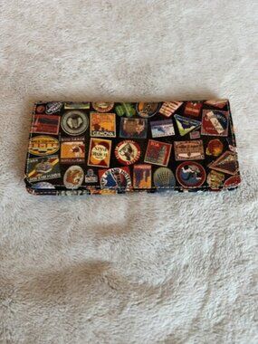 Women's Sydney Love Decorative Bifold Wallet